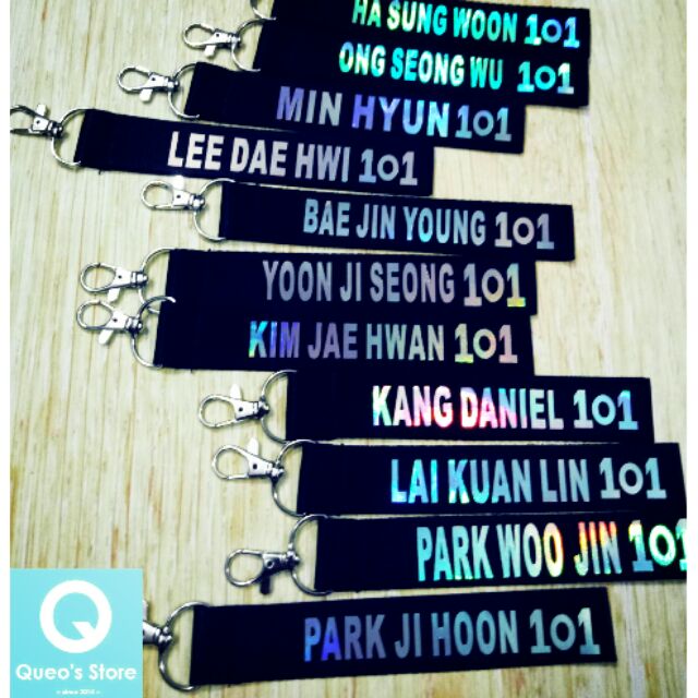 FREESHIP 99K TOÀN QUỐC_Nametag hologram Wanna one (full thành viên), TFBOYS, BIGBANG (full thành viên), MADE