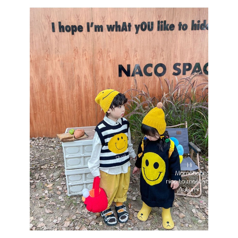 Áo Khoác Sweater Dệt Kim Sát Nách In Hình Mặt Cười Mẫu Mới 2022 Cho Bé Mẫu Giáo