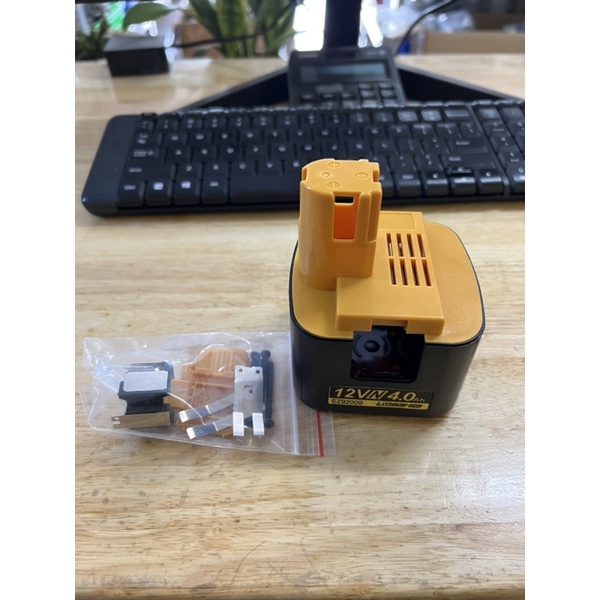 Vỏ pin National 12v