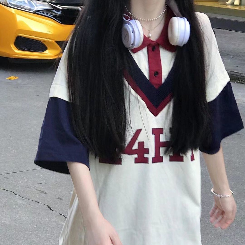 Set Áo Thun Ngắn Tay Cổ Bẻ + Chân Váy Đen Xếp Ly Phong Cách Vintage Nữ Tính