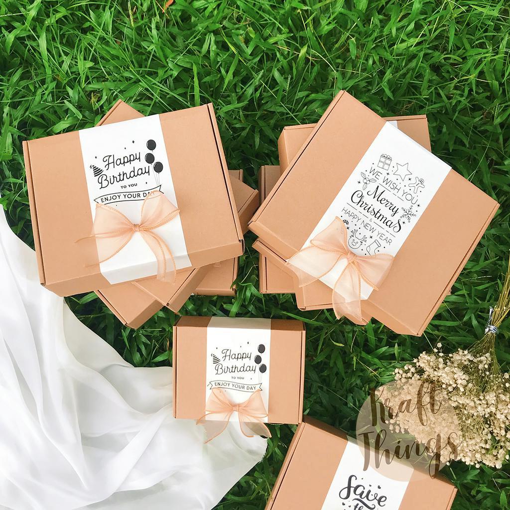 COMBO Hộp quà + túi + thiệp + rơm vintage nhiều chủ đề cỡ nhỏ 20x15x6cm CB2 Kraft Things