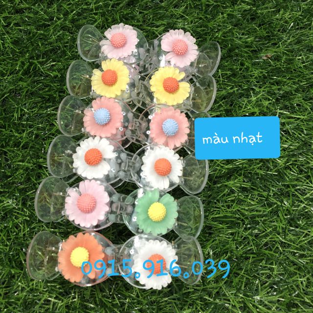 Kẹp 3 răng bầu hình hoa cúc thời trang