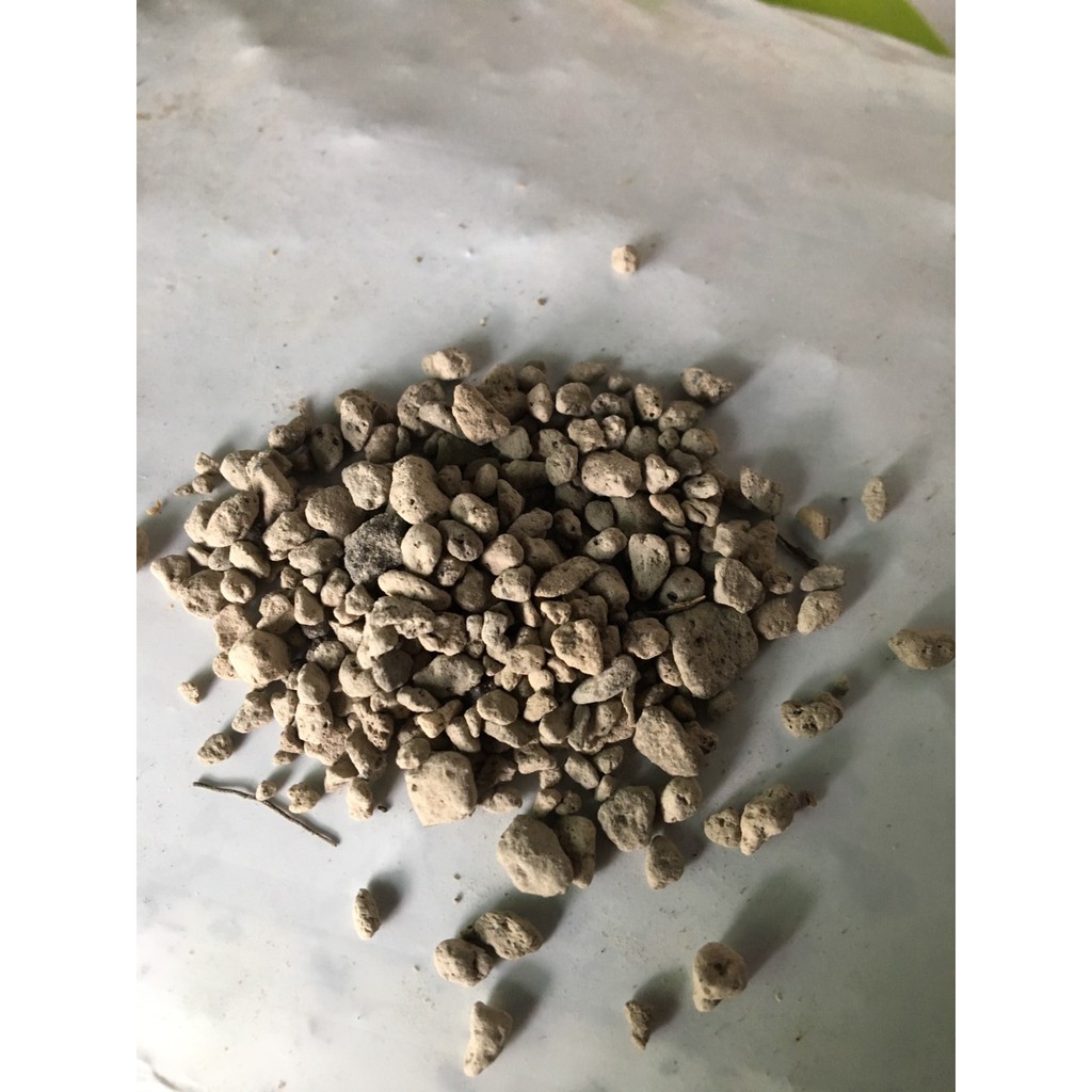 Đá núi lửa Pumice Indonesia cỡ 3 đến 6 mmkhối lượng 1 kg