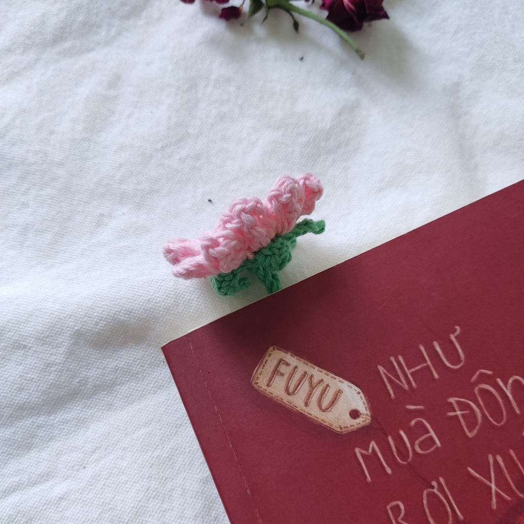 Đánh dấu trang kẹp đánh dấu sách hoa cúc handmade từ len