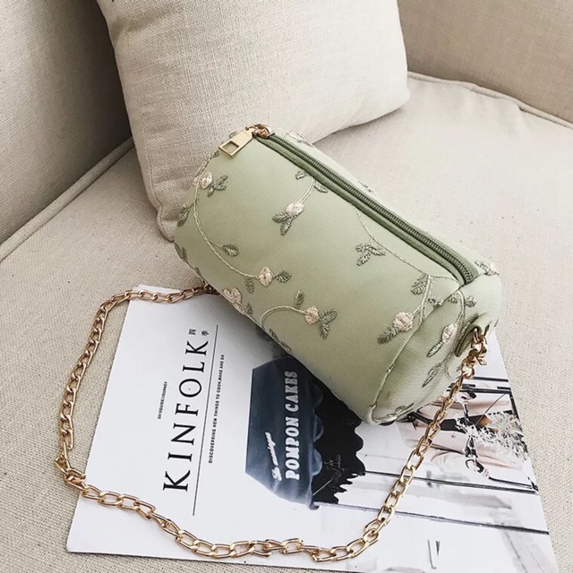 Túi trống thêu hoa lá