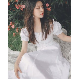 ĐẦM TRẮNG ĐAN NGỰC