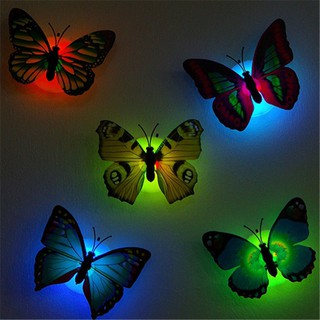 Đèn ngủ hình bướm dạ quang