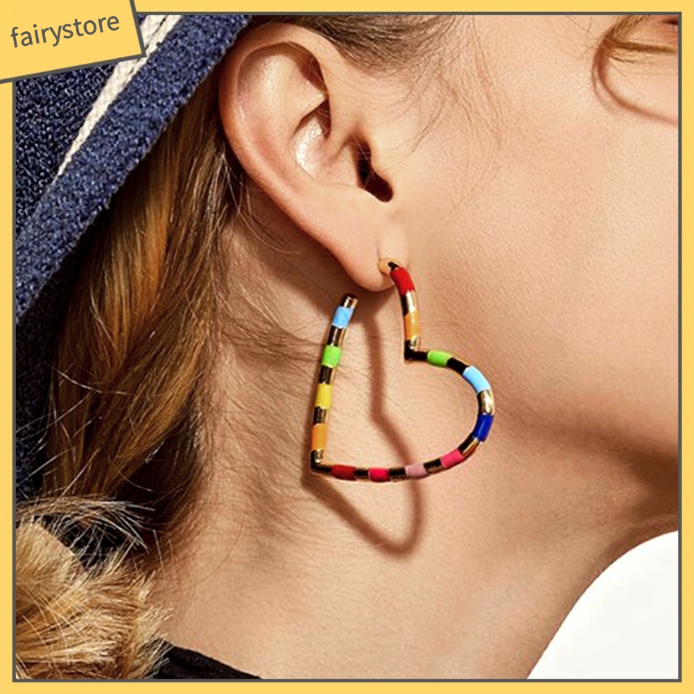 Hoa Tai Dáng Tròn Nhiều Màu Sắc Lựa Chọn Cho Nữ