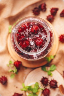 Combo 250gr Trà + 500gr Mứt Atiso đỏ (Lạc thần, Hibiscus, Bụp giấm)