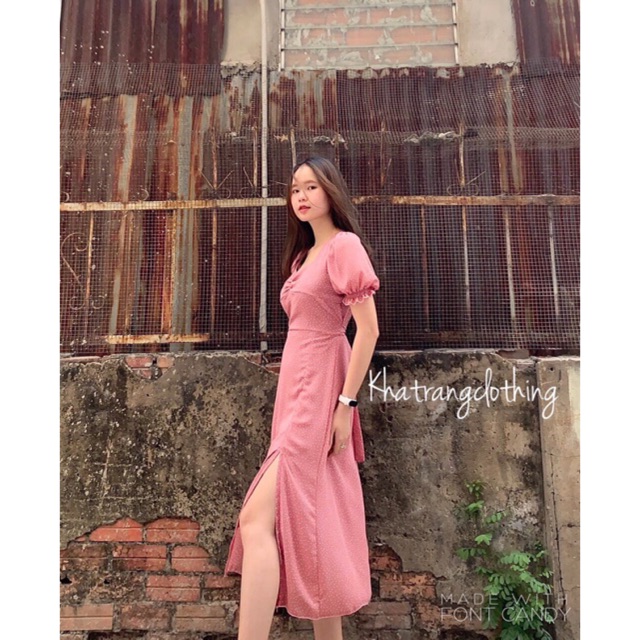 Đầm bi Hồng nhún ngược xẻ tà