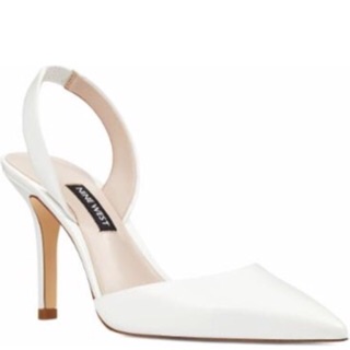 Sandal Nine West màu trắng size 5