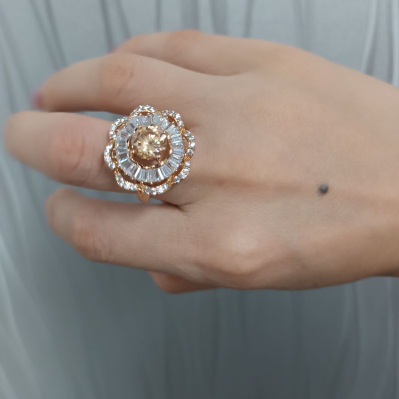 Nhẫn nữ đá oha lê lấp lánh đi tiệc đi chơi đều sang chảnh chất liệu Thép Titan không đen không bay màu