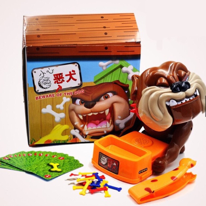 "Đồ Chơi Trộm Xương Chó Bull Thông minh "