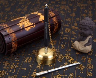 Khánh Tay Tụng Kinh