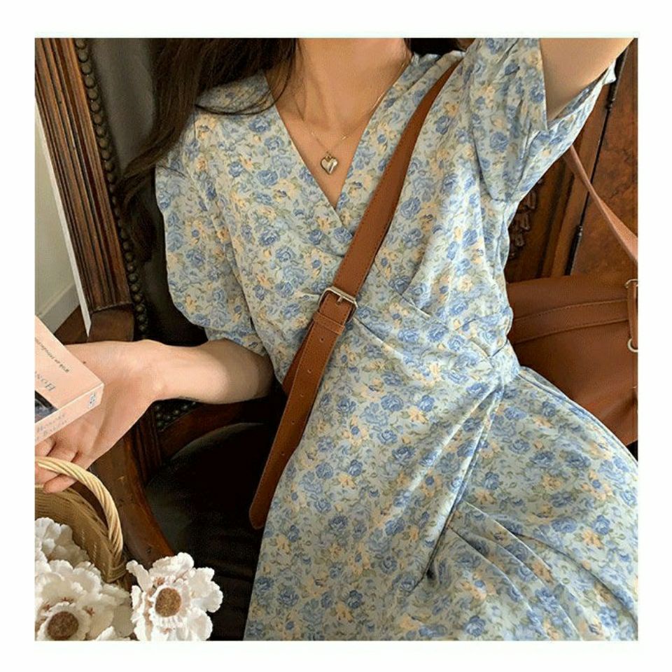 Đầm Chữ A Cổ Chữ V In Họa Tiết Hoa Nhỏ Phong Cách Pháp Thời Trang Mùa Hè Mới Cho Nữ