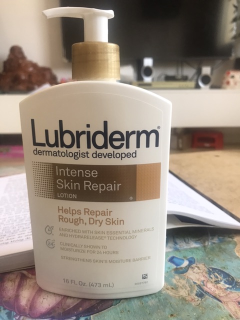 Sữa dưỡng thể chống khô da Lubriderm - hàng Mỹ - SP không thể thiếu trong mùa đông