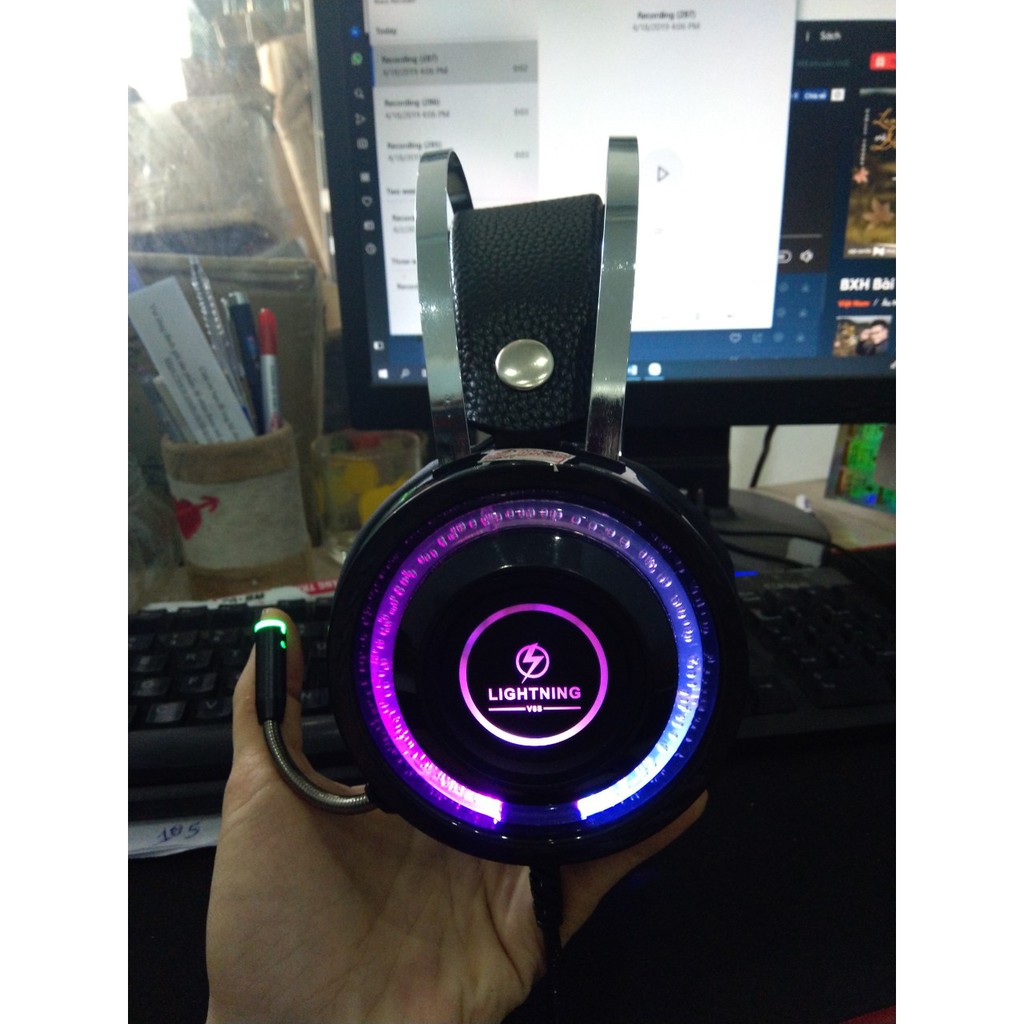 TAI NGHE LIGHTNING V6S - LED RGB đổi màu