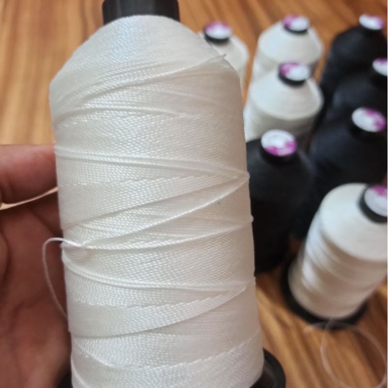 Chỉ khâu giày dép 1li.750m/cuộn 300g  Chất lượng cao