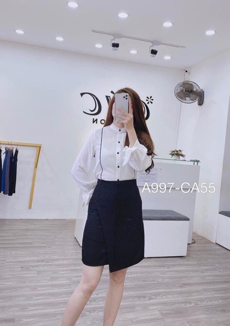 Chân váy chữ A tà đáp đính cúc vải thời trang nữ | BigBuy360 - bigbuy360.vn