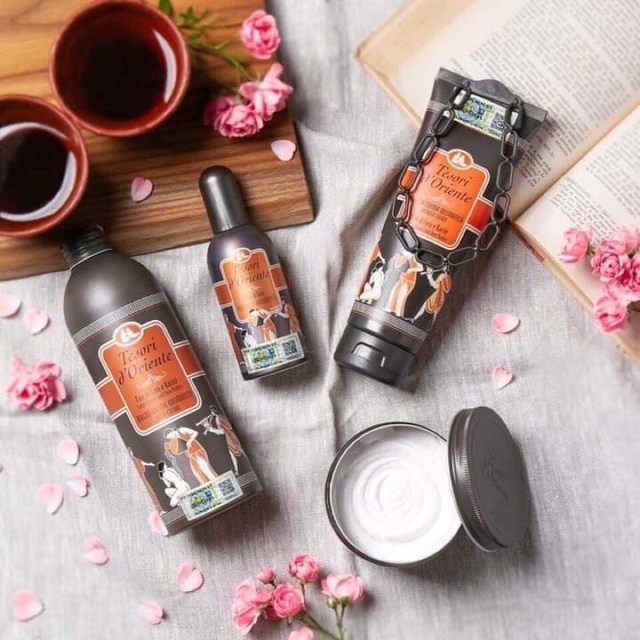 Sữa tắm xích Tesori D'Orientce hương hoa sen 500ml có vòi | BigBuy360 - bigbuy360.vn
