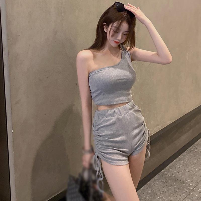 Set Áo Trễ Vai Và Quần Short Lưng Cao Thời Trang Dành Cho Nữ