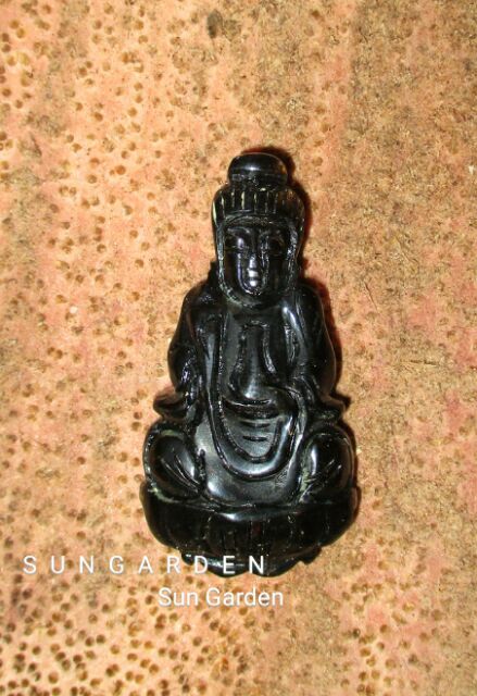 1232. MẶT DÂY CHUYỀN PHẬT QUAN THẾ ÂM BỒ TÁT CHẤT LIỆU SAN HÔ ĐEN