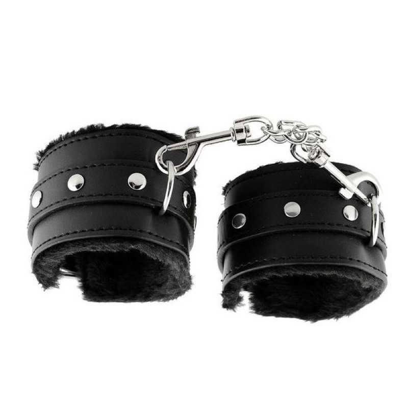 Bộ vòng tay lót lông chất liệu da PU mix lông mềm mại mà siêu chắc chắn | BigBuy360 - bigbuy360.vn