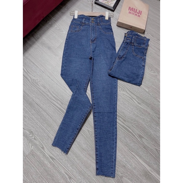 Quần jeans ôm 2 khuy nắp túi cạp sóng