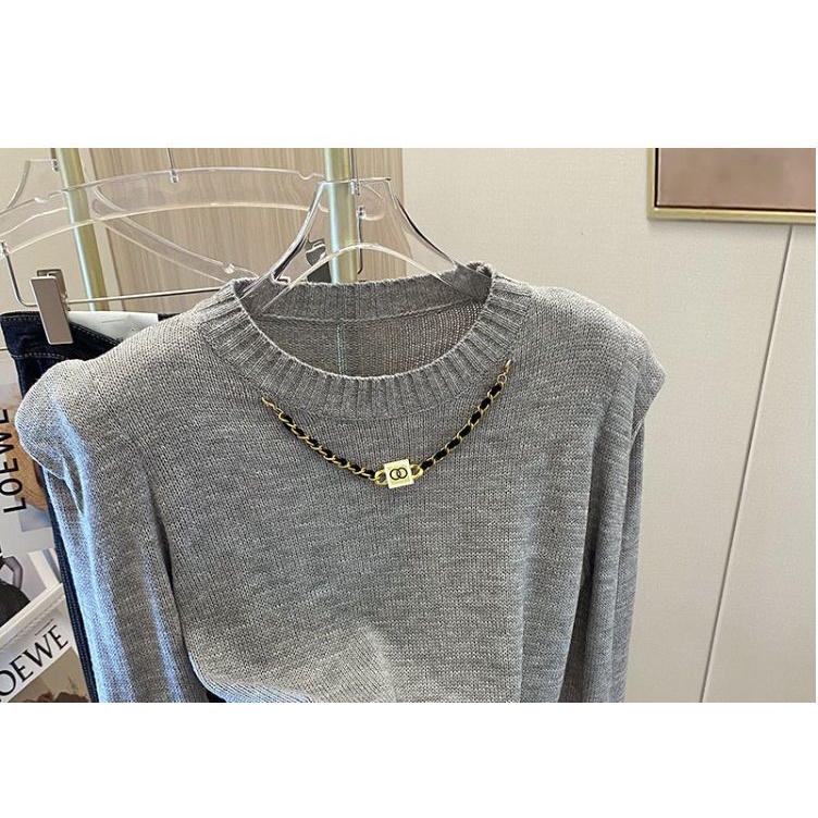 High class white chain knitwear women's 2022 autumn new style temperament slim bottomed top