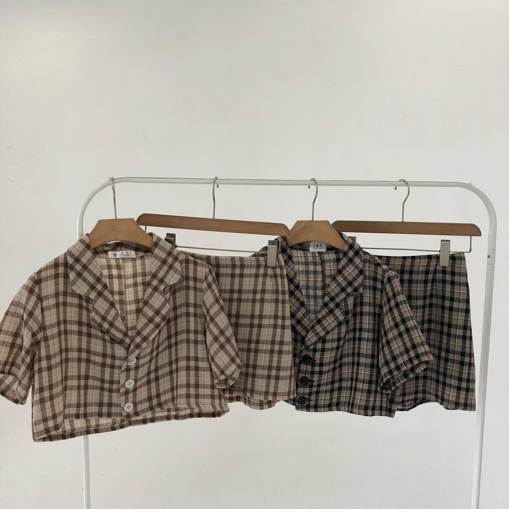 Sẵn - SET KẺ CARO ÁO VEST CROPTOP MIX CHÂN VÁY CARO QUẢNG CHÂU | BigBuy360 - bigbuy360.vn