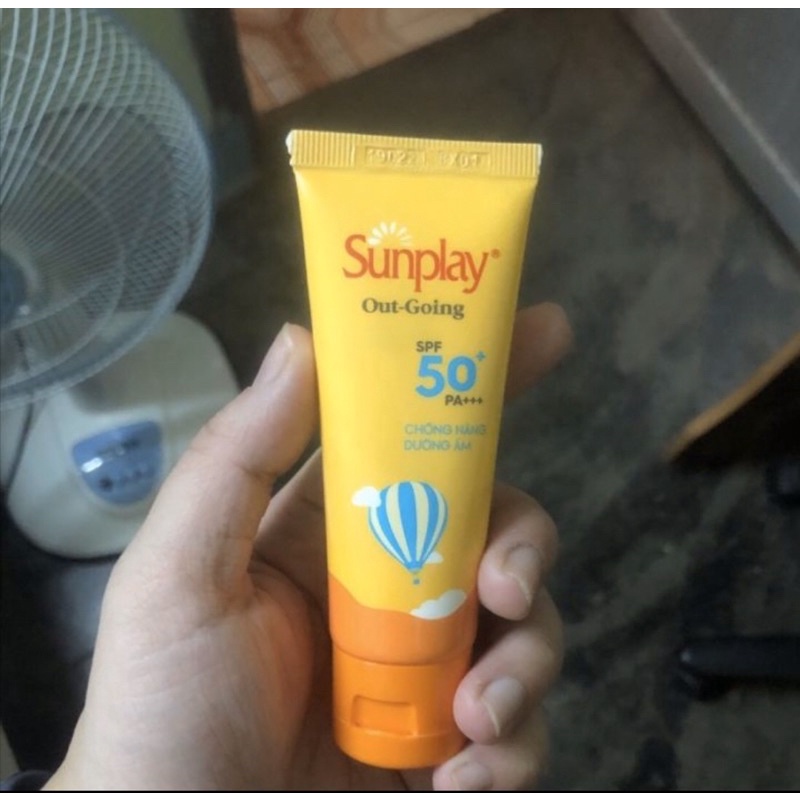 Kem chống nắng dưỡng da sunplay out going Spf 50+, PA +++