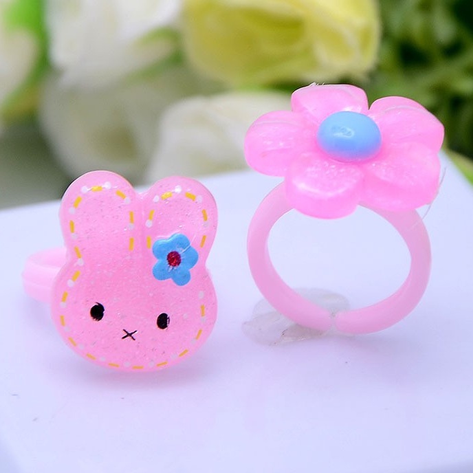 Sỉ Nhẫn nhựa hoạt hình mẫu cực đẹp