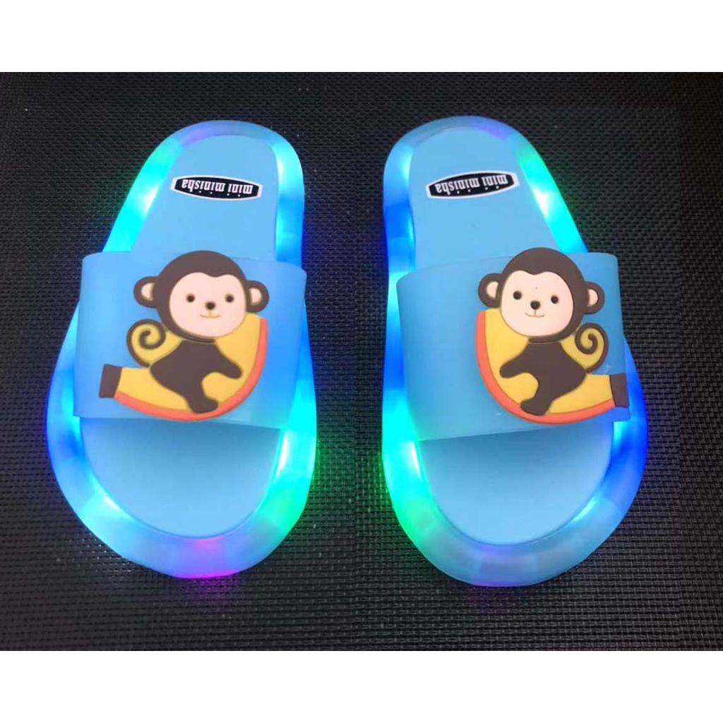 Dép đèn led phát sáng cho bé trai bé gái, dép nhựa cao cấp không mùi chống trơn trượt Tulastore