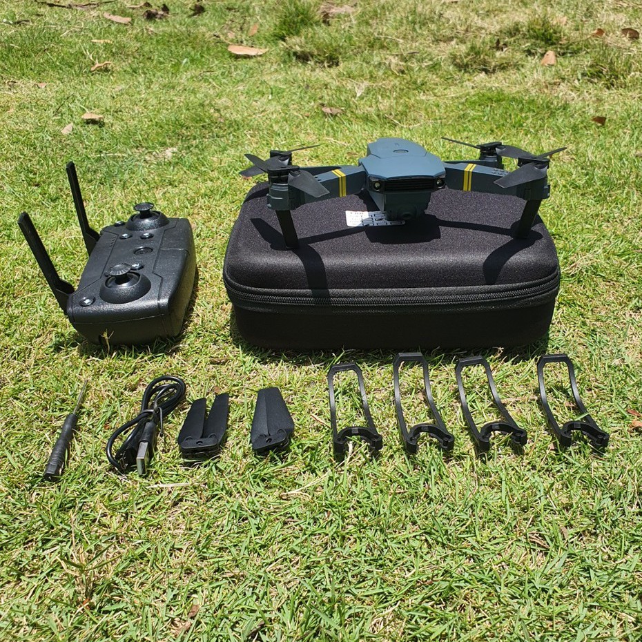 Flycam Mini Giá Rẻ E58 Camera 4k Kết Nối Wifi Chụp Ảnh Trên Không Có Thể Điều Khiển Qua Điện Thoại