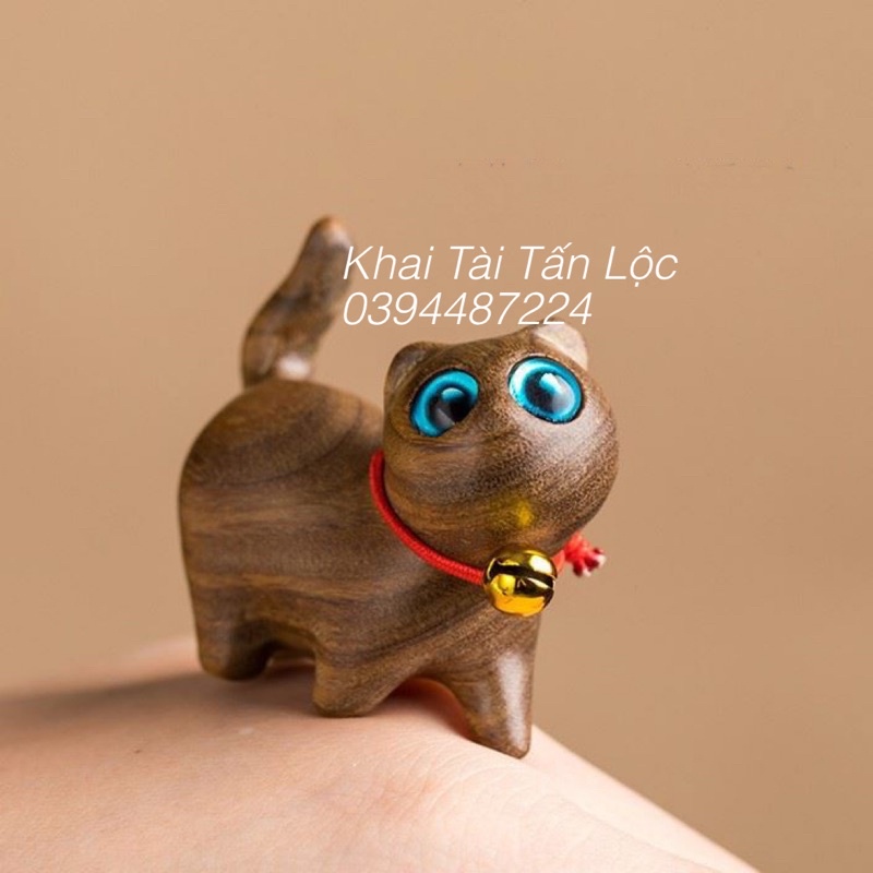 Mèo gỗ đàn hương mắt xanh tài Lộc , bình an mẫu mới kèm hộp quà