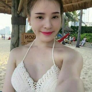 Bikini len sợi handmade hot trend hè thu 2018