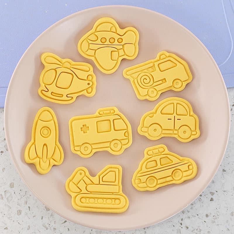 Set 8 khuôn cắt bánh qui tạo hình