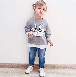 Áo nỉ Zara thỏ vạt trắng