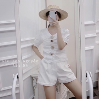 Áo sơ mi cúc gỗ