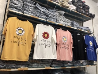 Áo thun hoa cúc form unisex