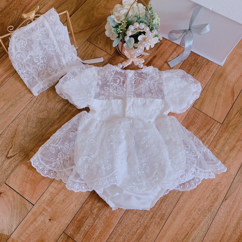 Váy đầy tháng Váy công chúa ren đính ngọc kiểu dáng tiểu thư cho bé gái