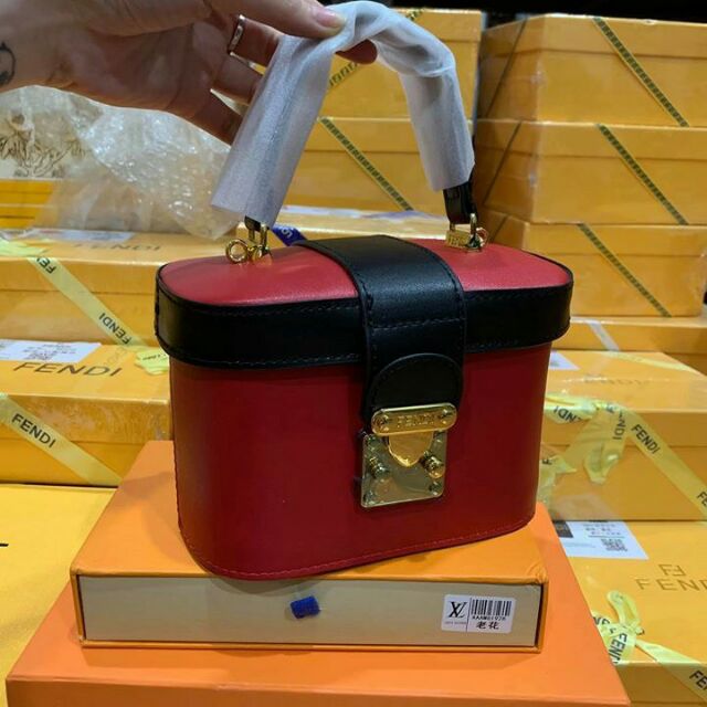 lv trống hộp vuông