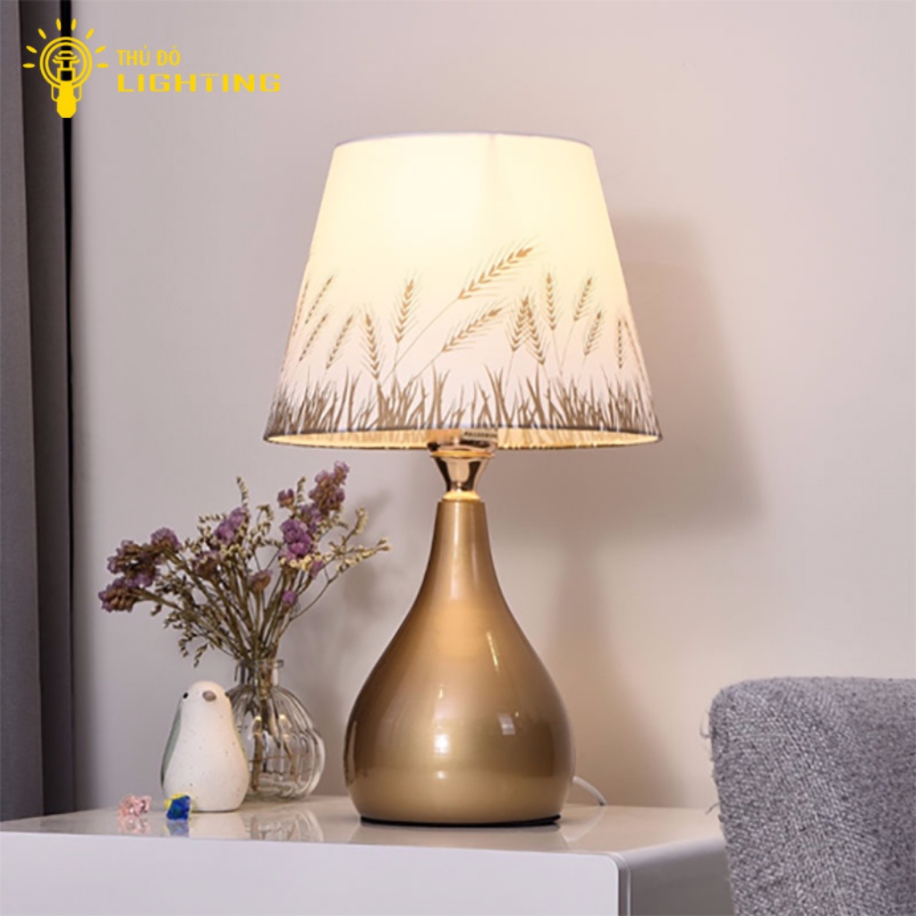 Đèn Bàn Trang Trí THỦ ĐÔ LIGHTING Họa Tiết Bông Lau, Thiết Kế Thân Đèn Kiểu Dáng Bình Cắm Hoa Độc Đáo A38