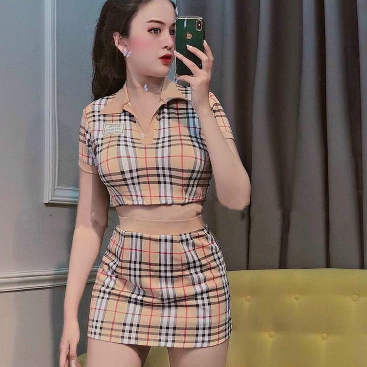 Sét Bộ Đồ Nữ Áo Croptop Kèm Chân Váy Chữ A Có May Quần Bên Trong D0052