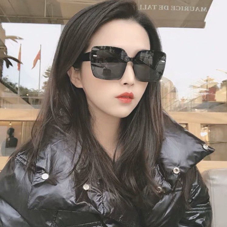 Kính Mát Nữ Tràn Viền Gọng Lớn