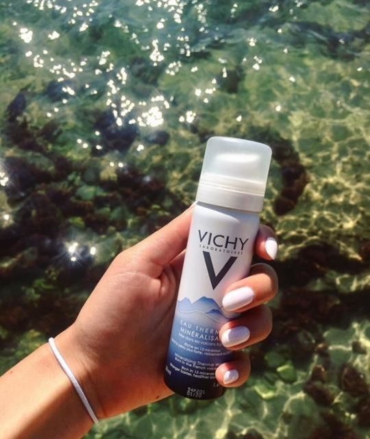 Xịt Khoáng Dưỡng Da Vichy Eau Thermale Mineralisante 50ml | BigBuy360 - bigbuy360.vn