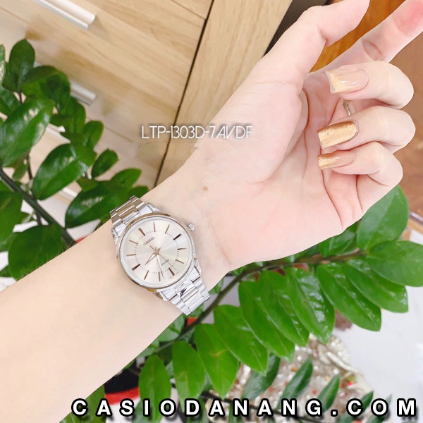 Đồng hồ nữ dây kim loại Casio chính hãng Anh Khuê LTP-1303D-7AVDF (30mm)