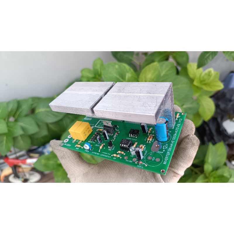 Mạch invertet sóng sin.mạch 12v lên 220v sóng sin