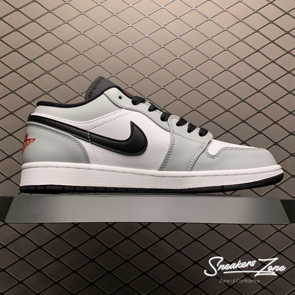 (FREESHIP+HỘP+QUÀ) Giày Thể Thao AIR JORDAN 1 Low Light Smoke Grey Xám Trắng Cực Phong Cách Cho Nam Và Nữ Sneakers World | BigBuy360 - bigbuy360.vn