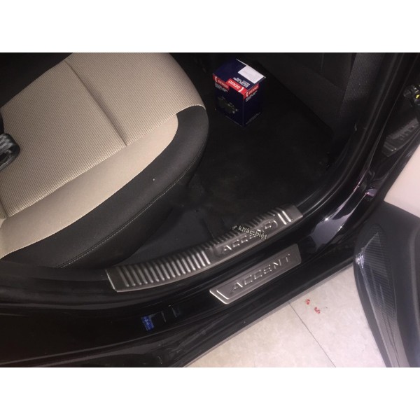 Nẹp cửa xe Hyundai Accent 2018, 2019 2020 2021 2022 mẫu Inox cao cấp